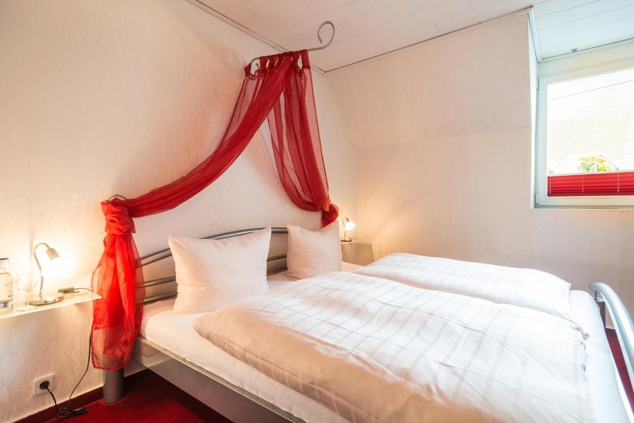 Moselromantik-Hotel Zum Loewen Ediger-Eller Pokój zdjęcie