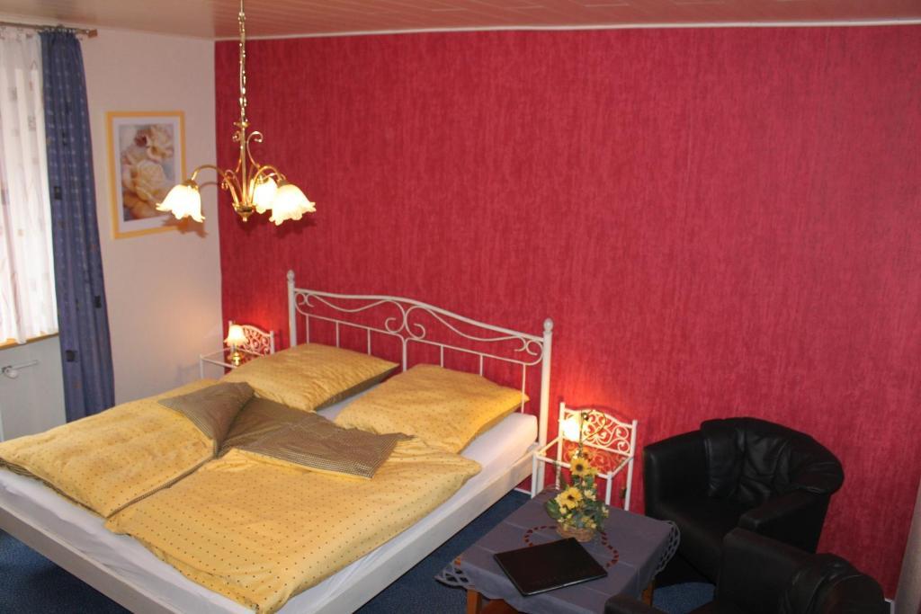 Moselromantik-Hotel Zum Loewen Ediger-Eller Pokój zdjęcie