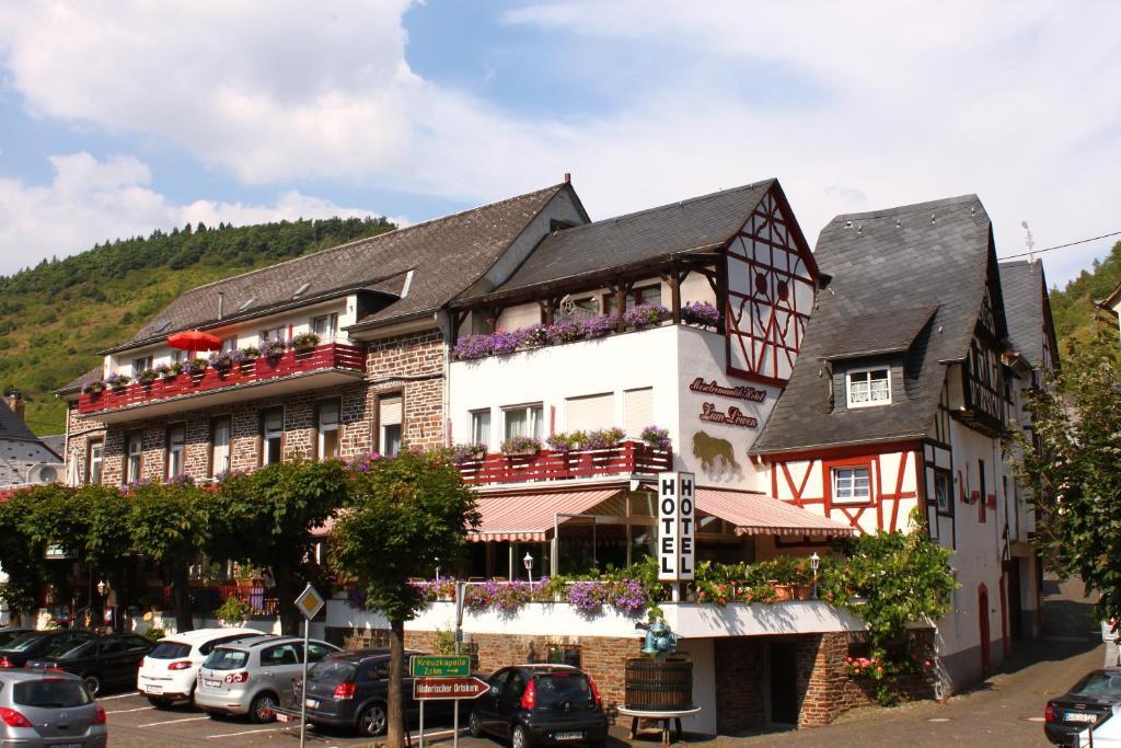 Moselromantik-Hotel Zum Loewen Ediger-Eller Zewnętrze zdjęcie